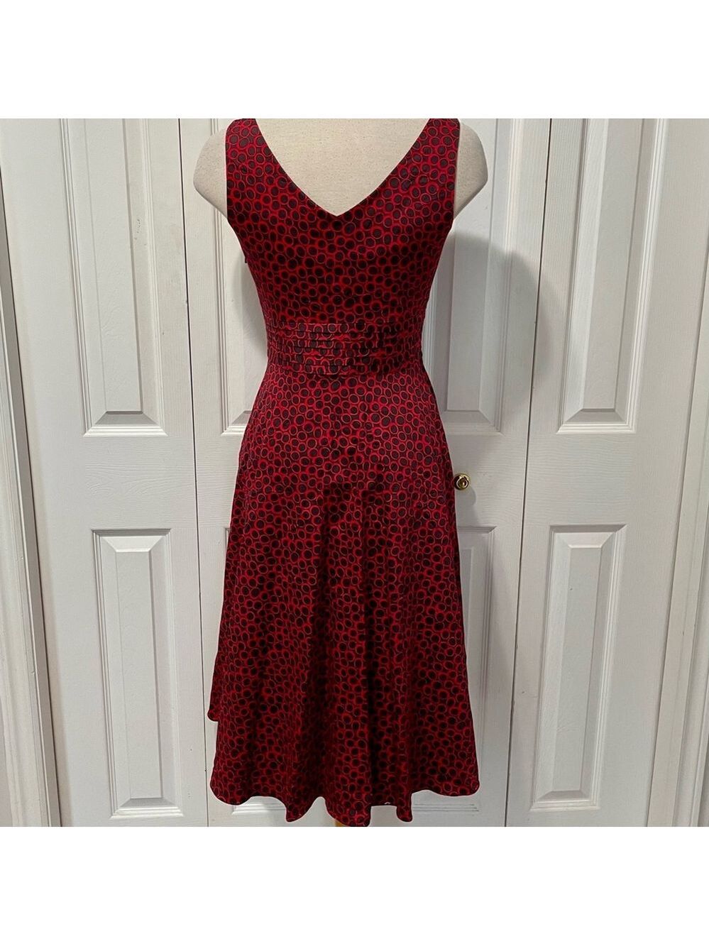 Elegant Red and Black Women's Midi Dress